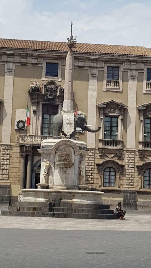Sotto Il Duomo Apartment Catania Exterior photo
