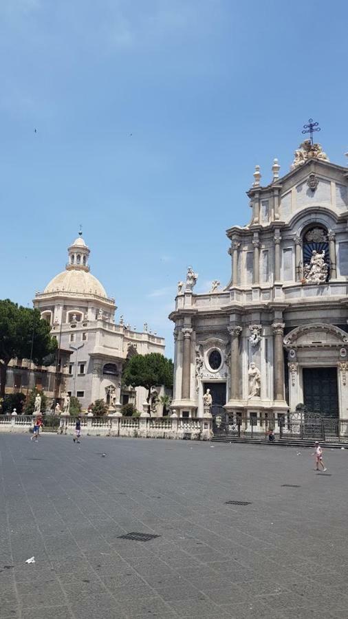 Sotto Il Duomo Apartment Catania Exterior photo