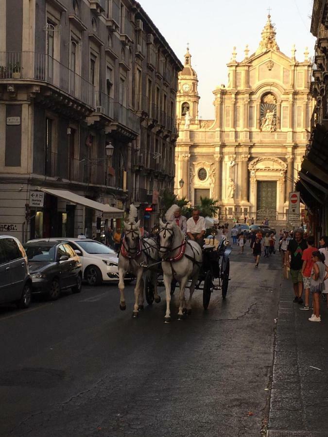 Sotto Il Duomo Apartment Catania Exterior photo