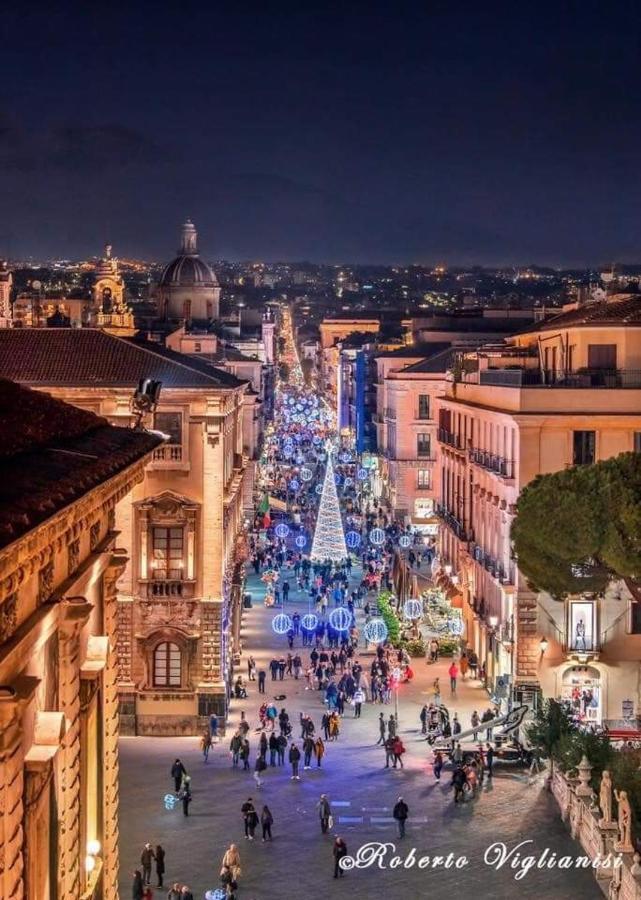 Sotto Il Duomo Apartment Catania Exterior photo